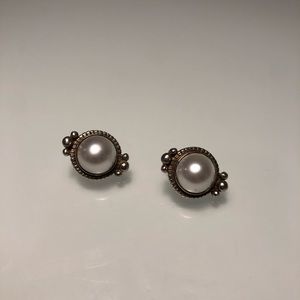 Vintage Sterling Silver Pearl Stud Earrings